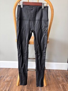 Jane and Bleecker Black Shimmer Active Leggings